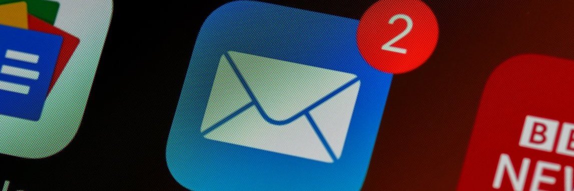 Mail-App-Icon auf einem mobilen Gerät