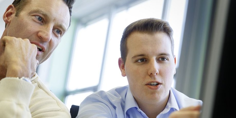 Mitarbeiter von Vector bei der Zusammenarbeit